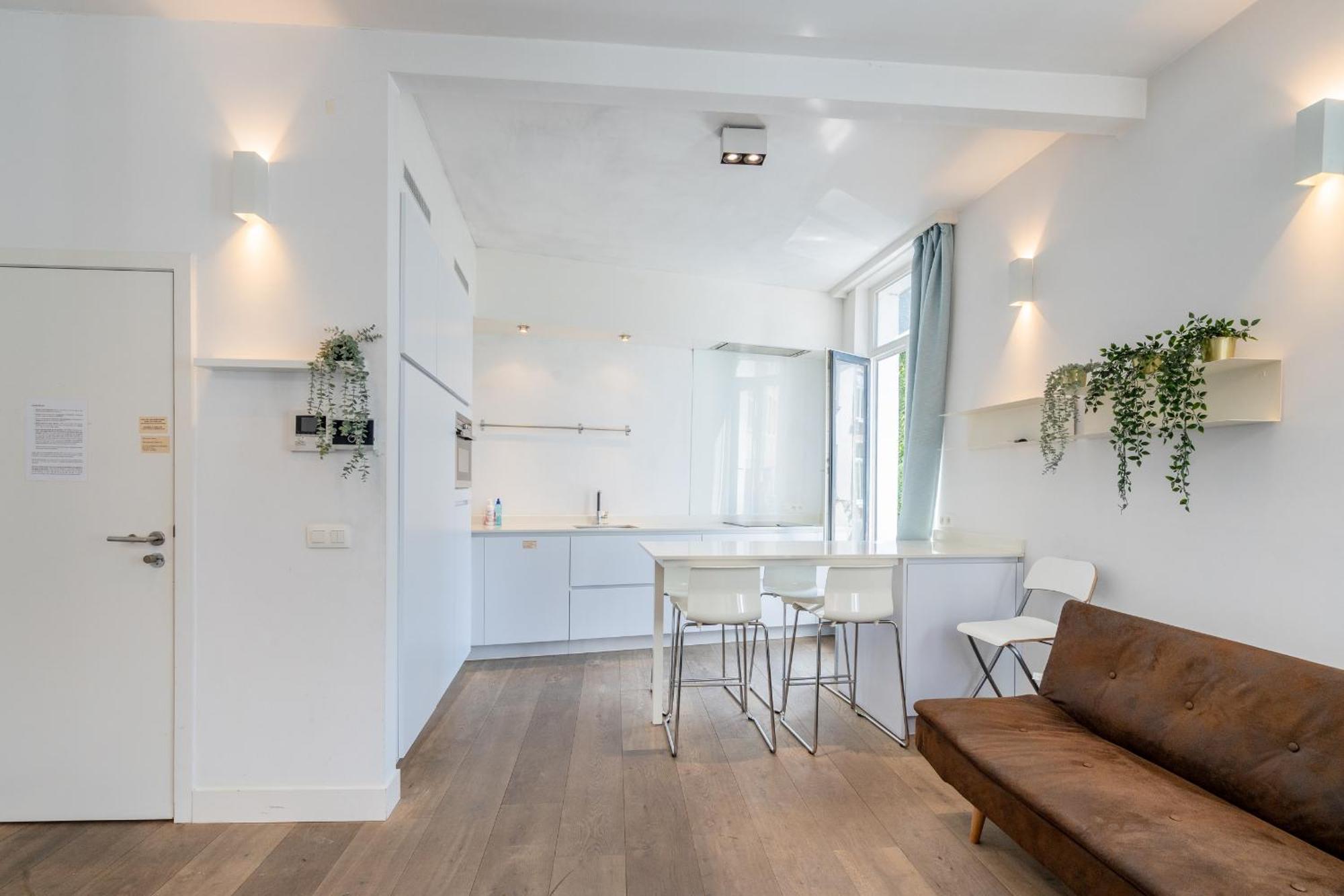 Light Modern Apartment In The Heart Of Anvers Dış mekan fotoğraf