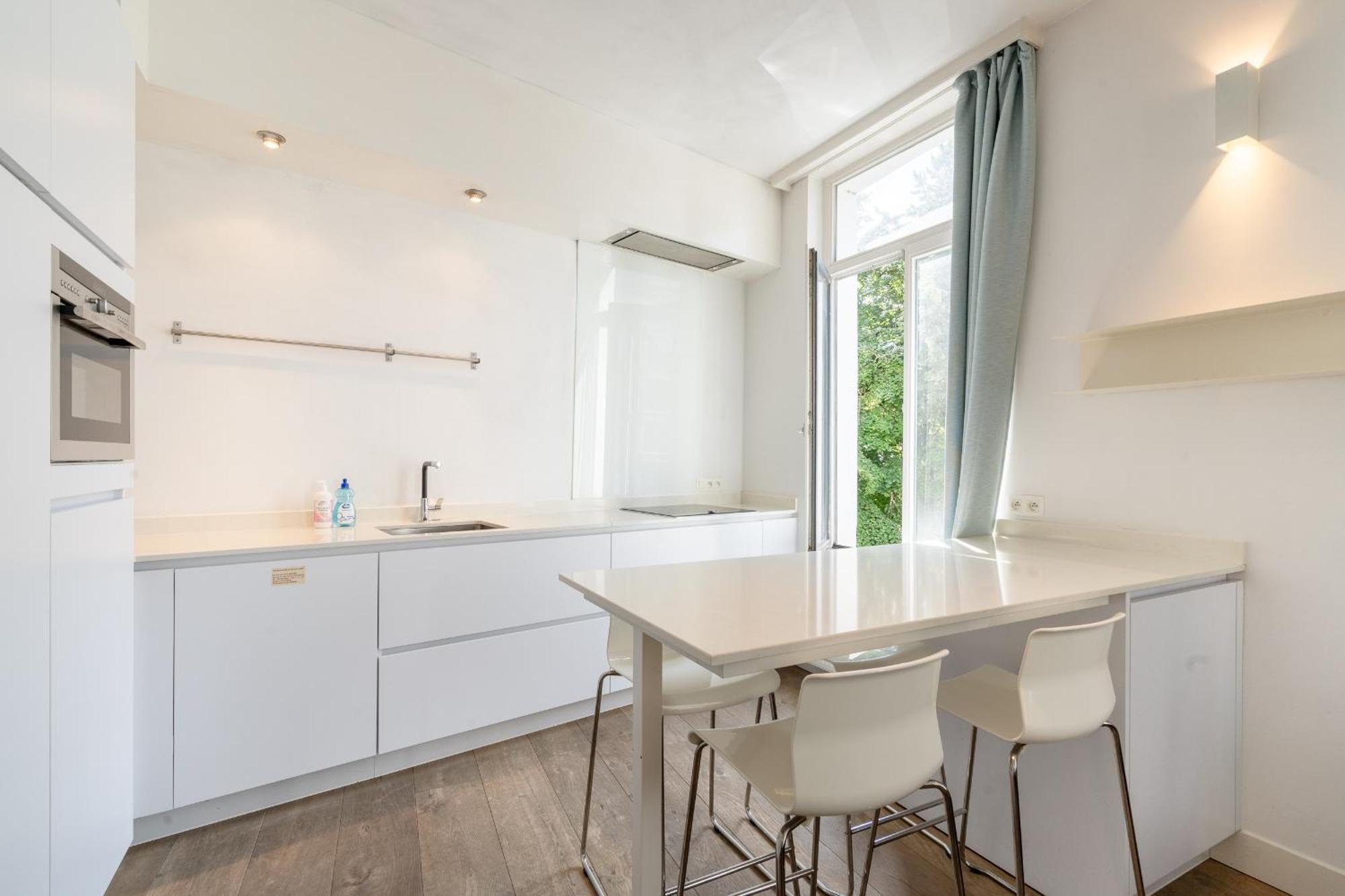 Light Modern Apartment In The Heart Of Anvers Dış mekan fotoğraf