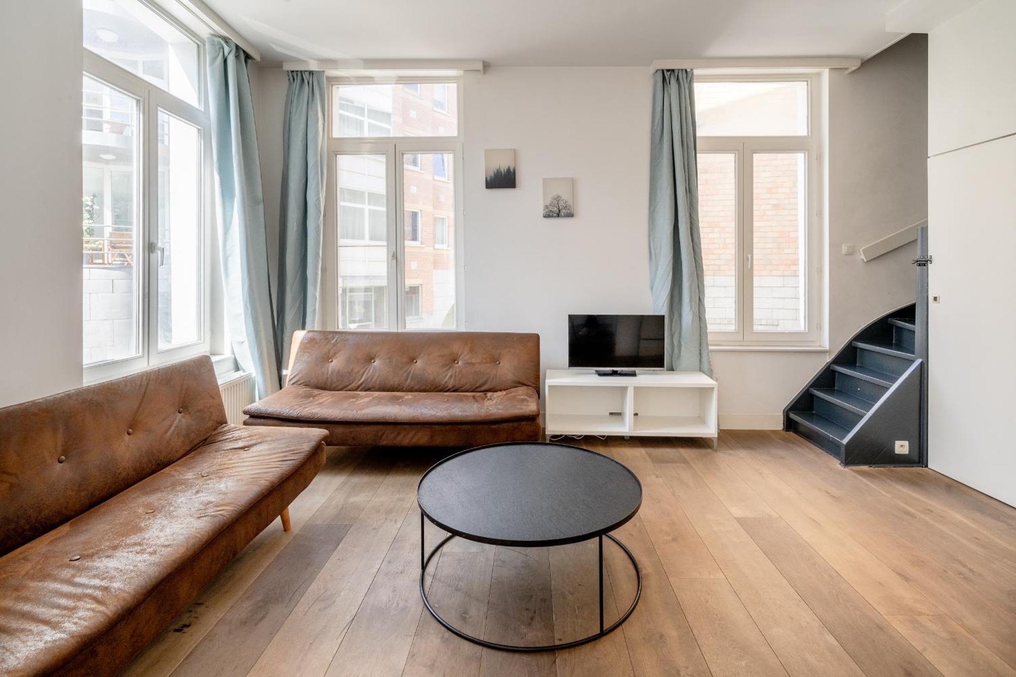 Light Modern Apartment In The Heart Of Anvers Dış mekan fotoğraf